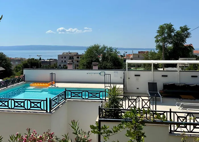 Luxury House Prestige Split